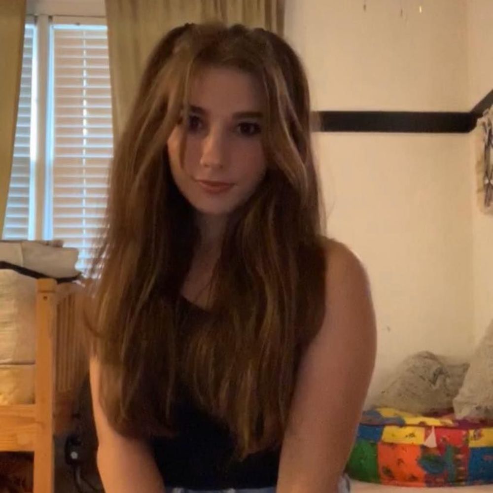 Meet your Posher, Ana